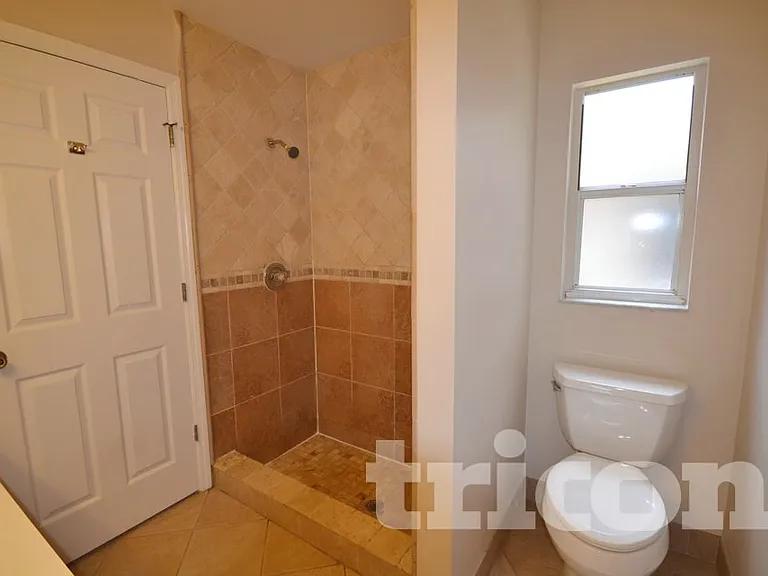 1817 Landside Dr — Photo 11