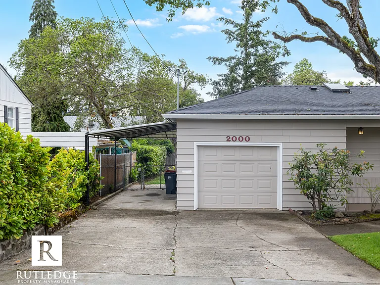 2000 Westerlund Dr — Photo 4