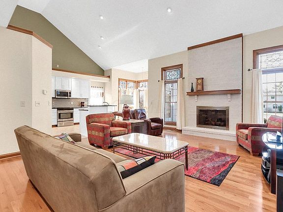 3rd image of 13123 Wellesley Dr NW