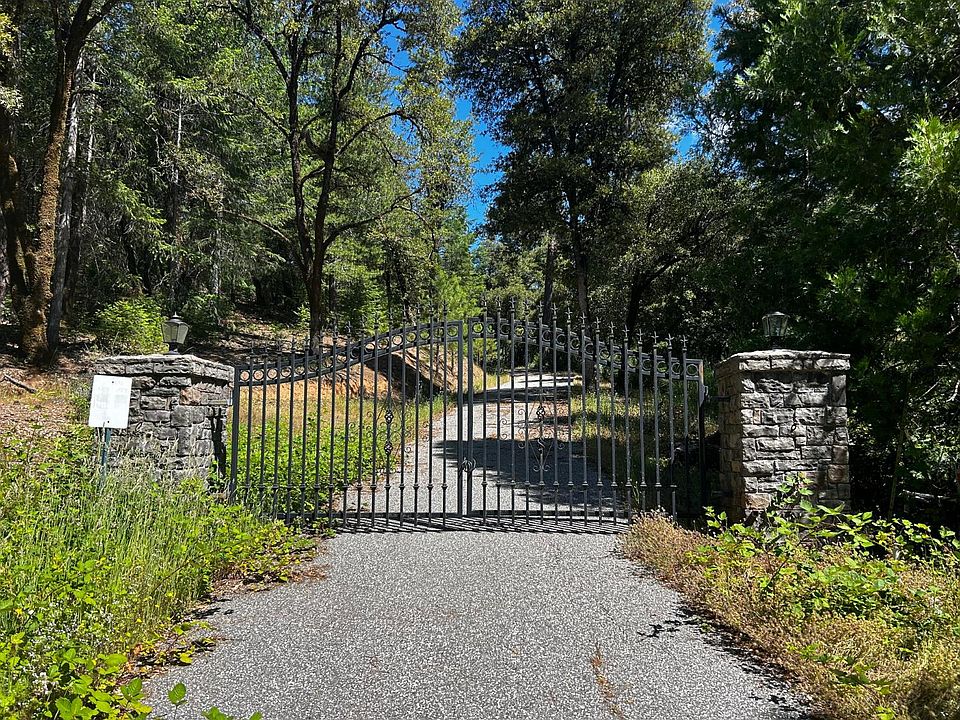 1st image of 12226 Pine Cone Cir