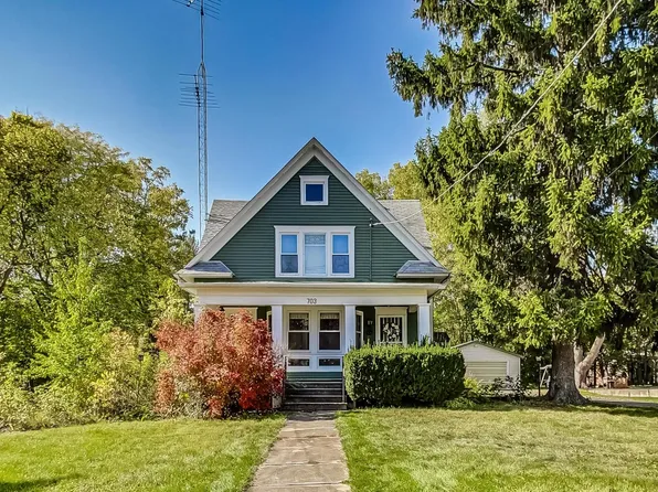 703 Normal Rd, Dekalb, IL 60115