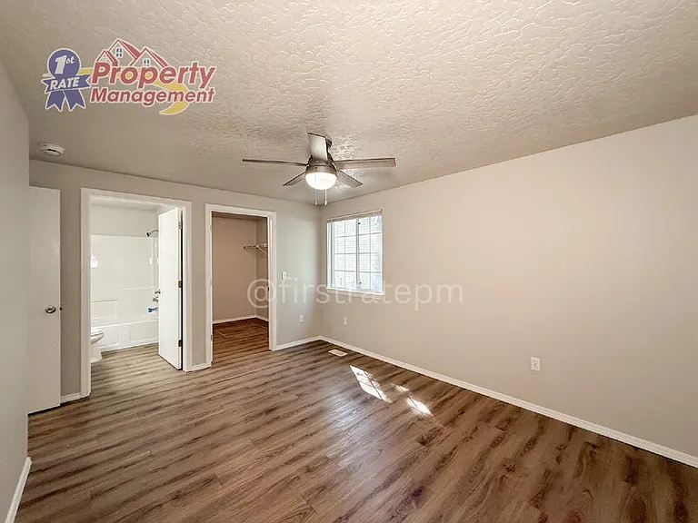 2183 S Stephen Ave #202 — Photo 17