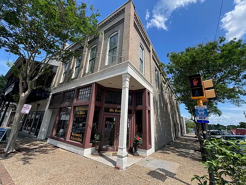 409 N Main St Photo 1