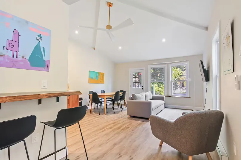 2 bed, 1400 sqft, $4,500 — Photo 3
