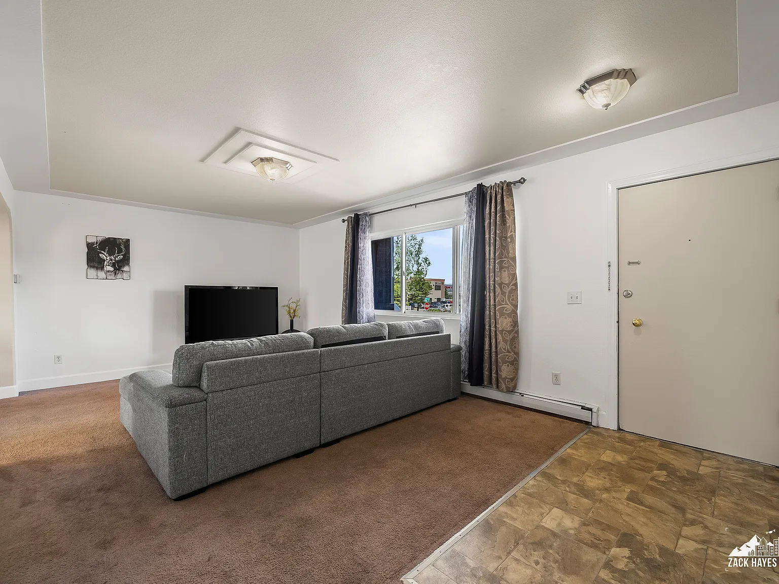 2 bed, 850 sqft, $2,200 — Photo 2