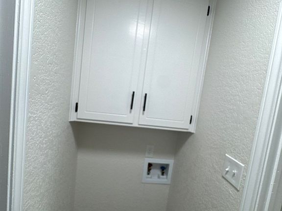 2nd image of 2105 Downing St
