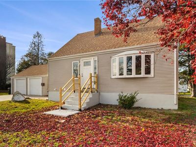 56 Irving Ave, East Providence, RI, 02914