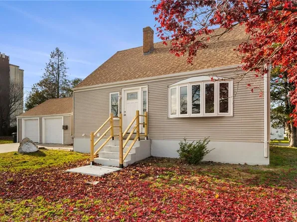 56 Irving Ave, East Providence, RI 02914
