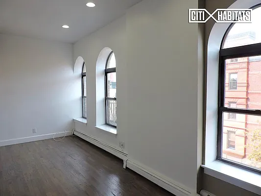 Rented by Citi Habitats | media 30