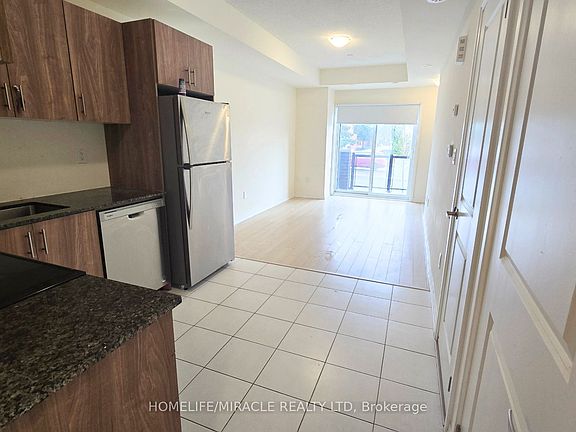 5th image of 155 Tapscott Rd #10