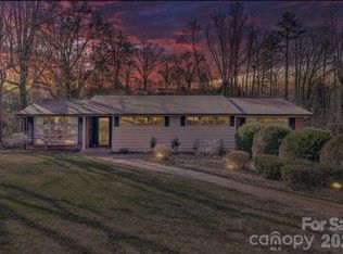 111 Kinwood St, Morganton, NC 28655