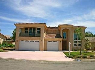 29860 Bahia Dr, Canyon Lake, CA 92587