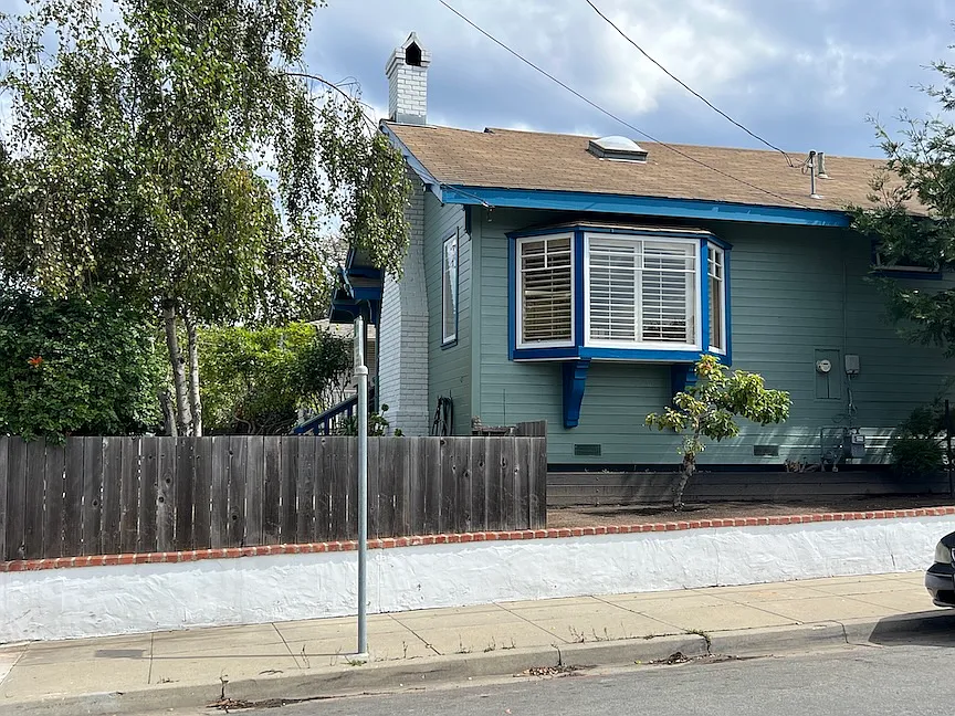 2 bed, 850 sqft, $4,700 — Photo 4