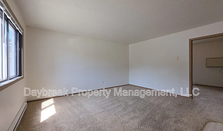 1305 34th Street Cir S #101 — Photo 2