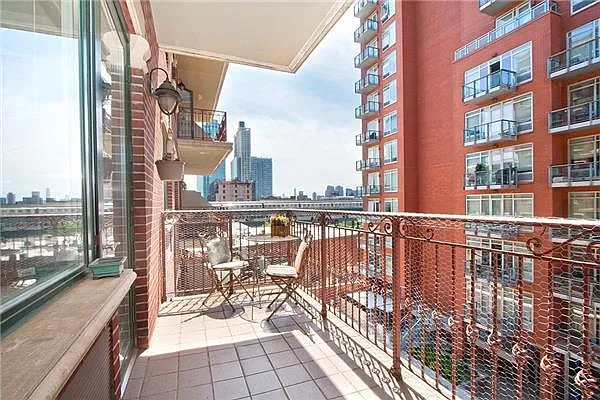 Rented by Compass | media 7