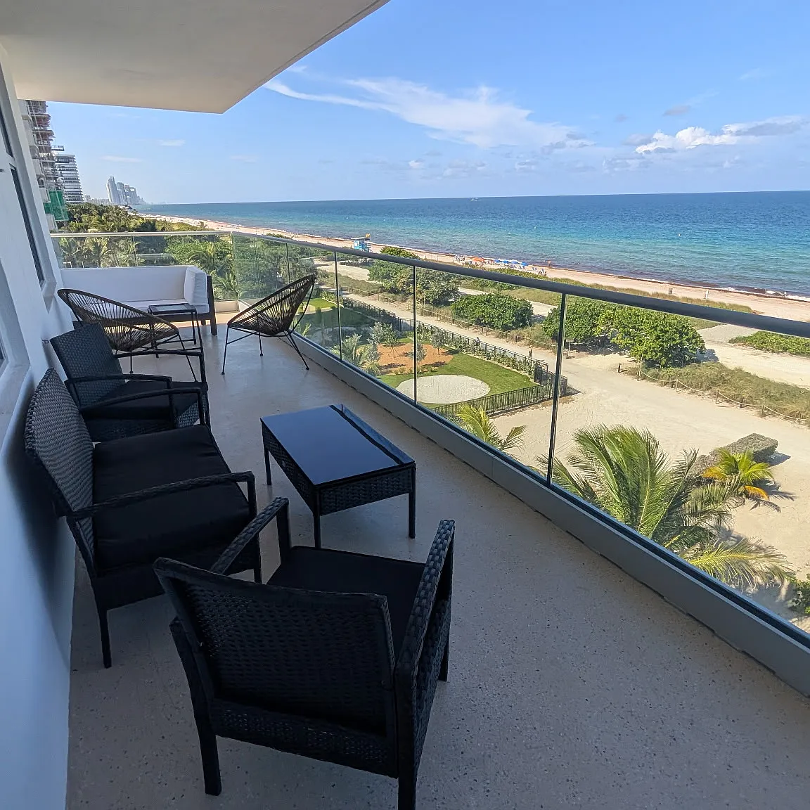 2 bed, 1285 sqft, $4,500 — Photo 1