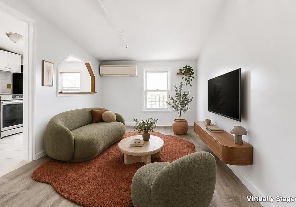 1st image of 915 Bushwick Ave #2