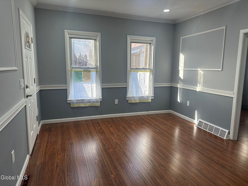 2nd image of 729 Cutler Street