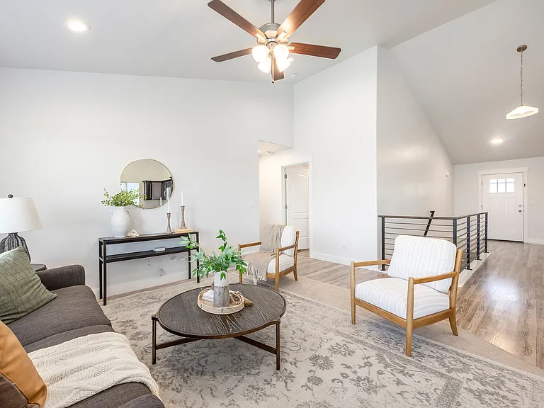 1483 W Stone Gate Dr — Photo 17