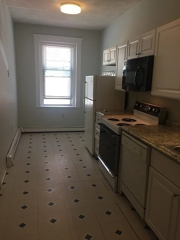 8 Ransom Rd — Photo 4