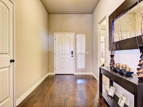 5th image of 3329 Eaglerock Ln
