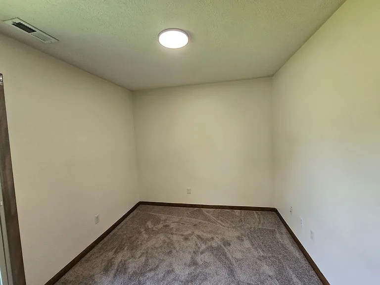 7574 Beverly Dr — Photo 9