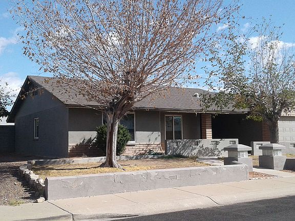 3rd image of 6514 W Altadena Ave