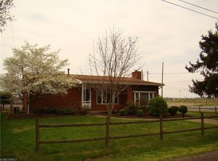 2725 Mead St, Belpre, OH 45714