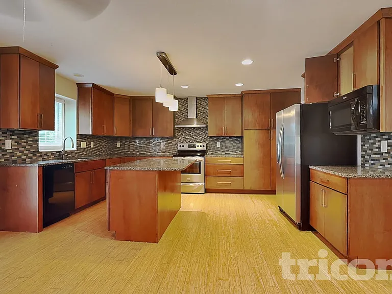 14661 W 142nd Ct — Photo 6