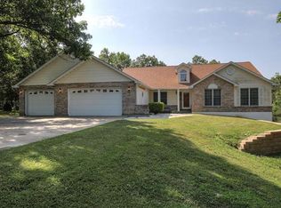 4221 Cedar Meadow Ln, Pacific, MO 63069