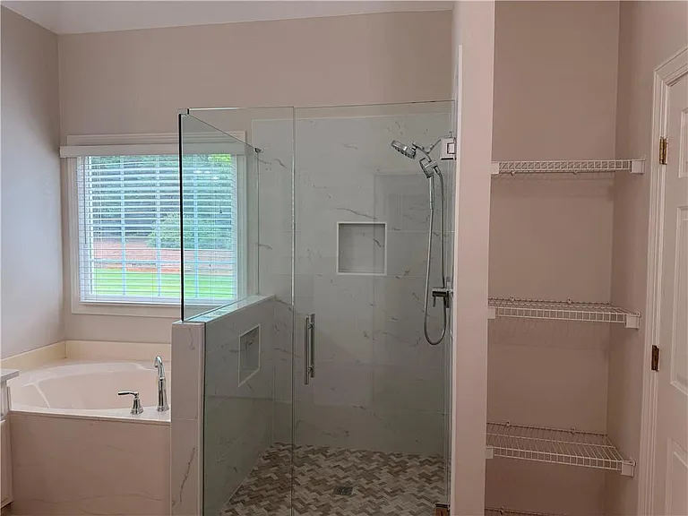 325 North Ct — Photo 12