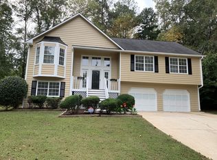 305 Duke Trl, Ellenwood, GA 30294
