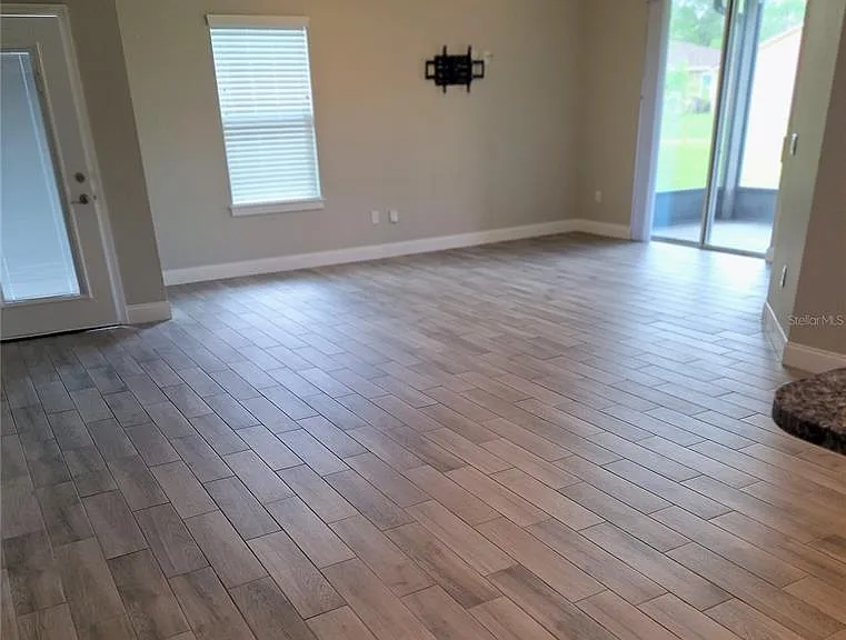 20635 Majestic St — Photo 3