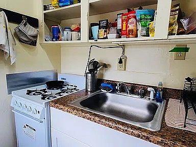 4th image of 75 West St #6