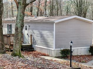 983 Wainwright Rd SE, New Philadelphia, OH 44663