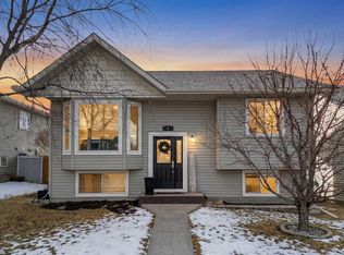 6 NE Easterbrook Pl SE, Airdrie, AB T4B 2H2