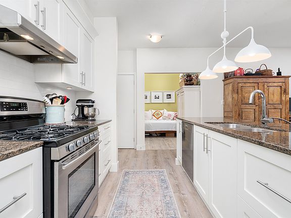 5th image of 5955 Iona Dr #108
