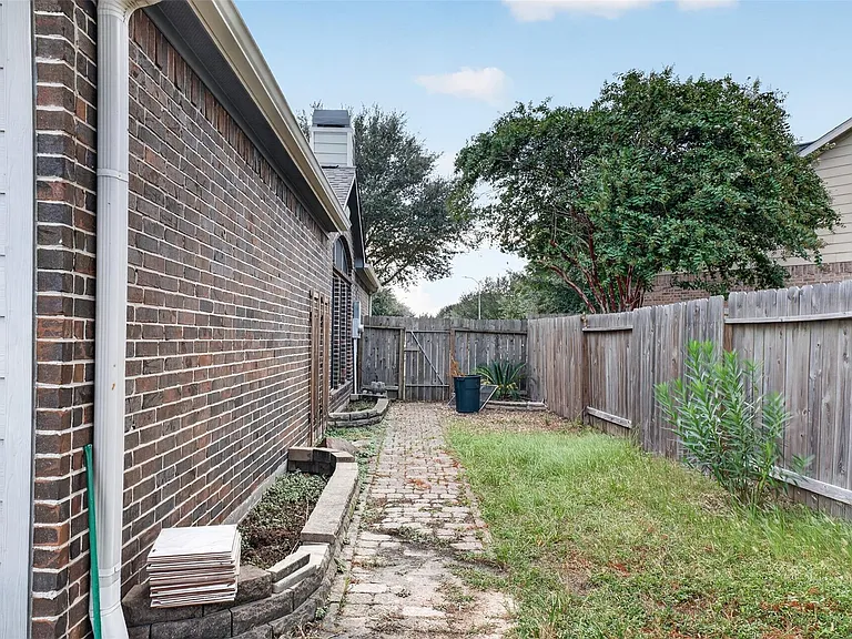 9762 Wheaton Edge Ln — Photo 20