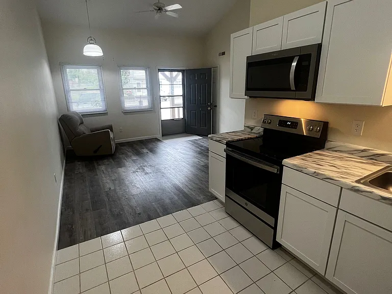 20 Pine Shore Dr #8 — Photo 3