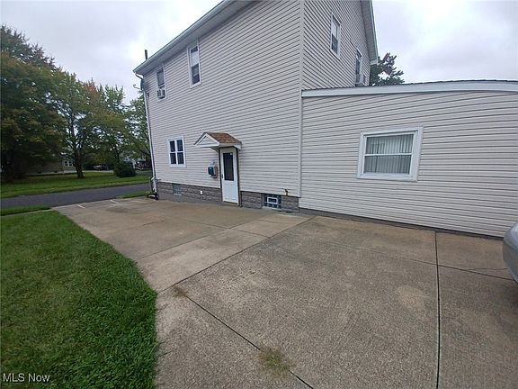 5th image of 501 Ann Ave
