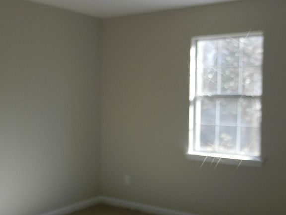 bedrooms have new carpet