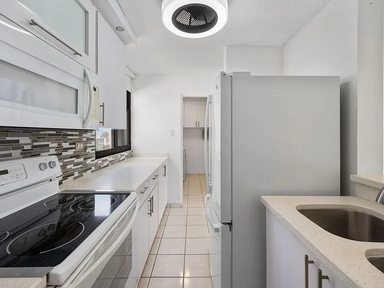 Ave Ponce de Leon 1717 Condominio Plaza Inmaculada — Photo 15
