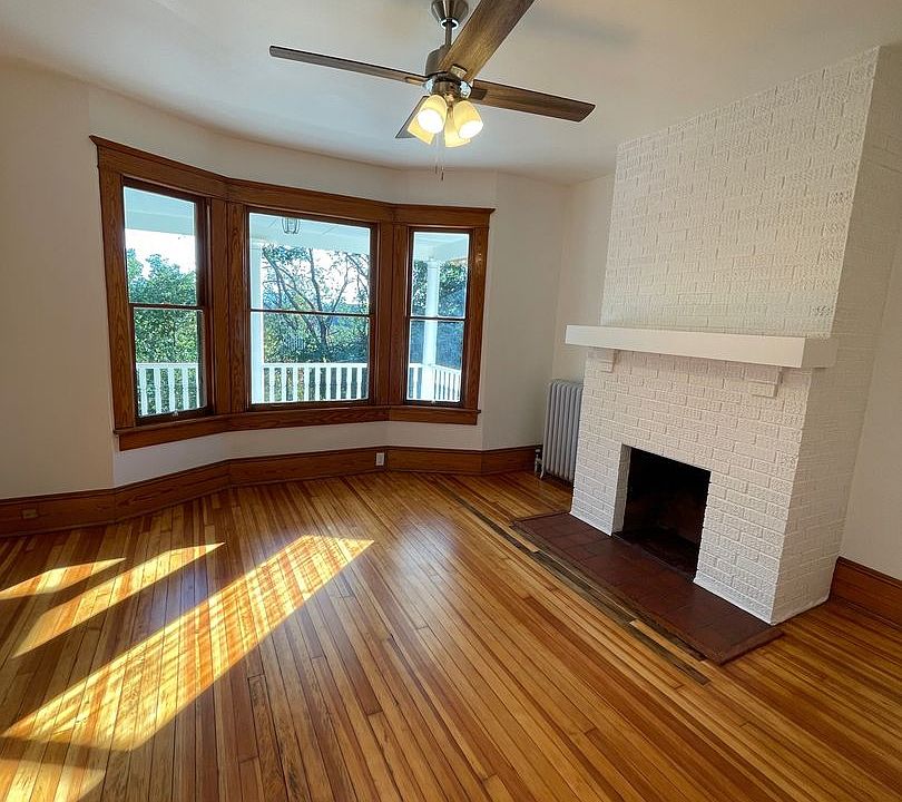 1st image of 68 Bay View Ter Floor 2