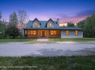 1300 E Round Lake Rd, Dewitt, MI 48820