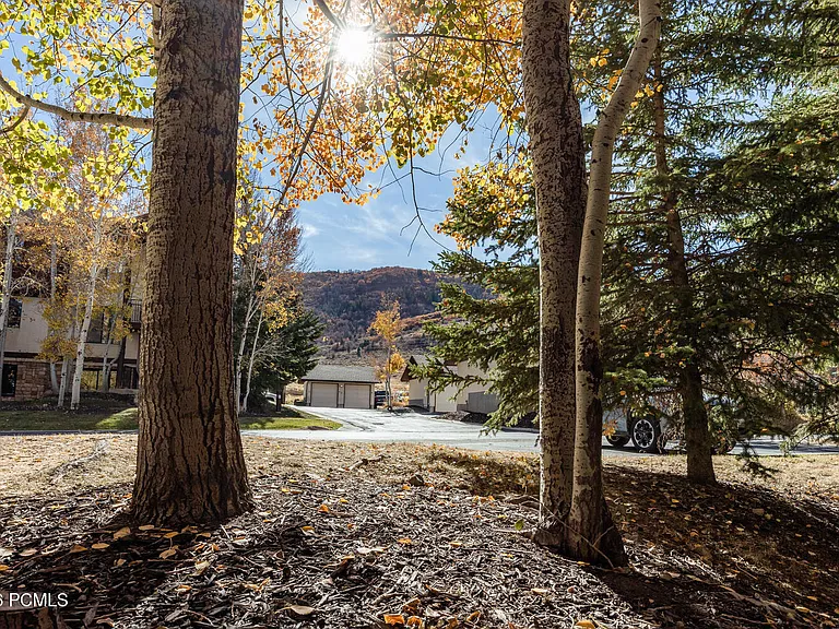 1600 W Pinebrook Blvd #G1 — Photo 8