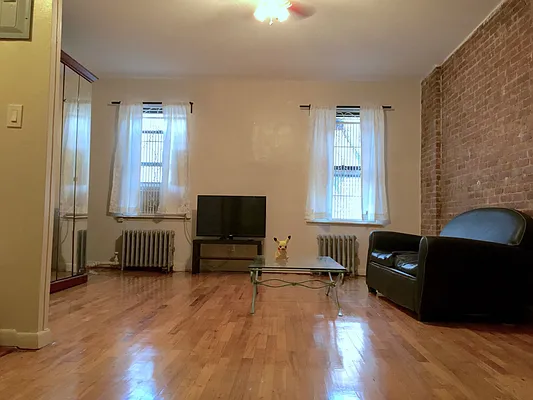 Rented by Keller Williams NYC | media 20