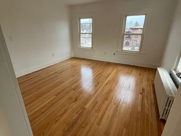 260 Main St Unit 2
