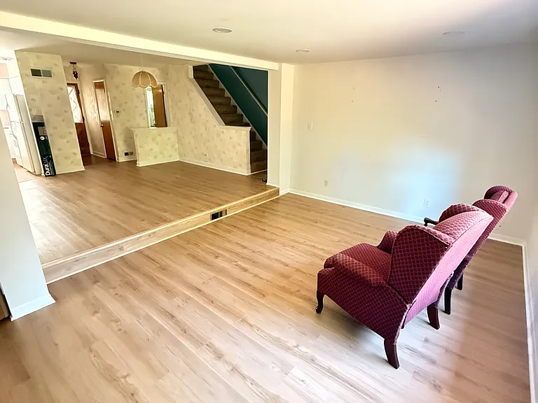 8920 Mason Ave — Photo 7