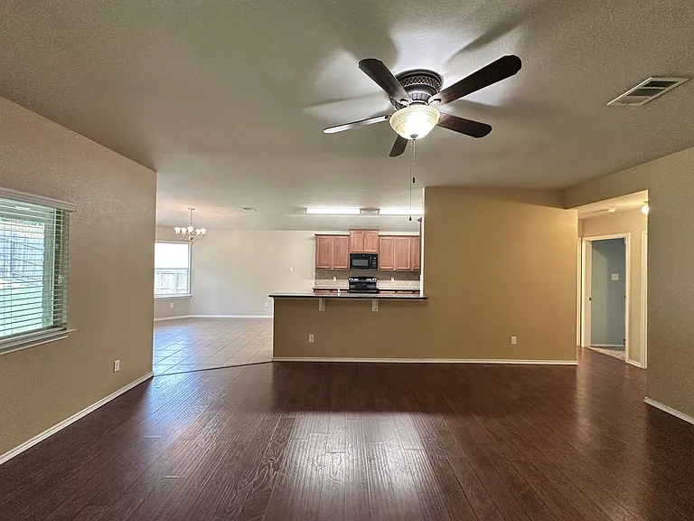 6806 Modesto Rd — Photo 4