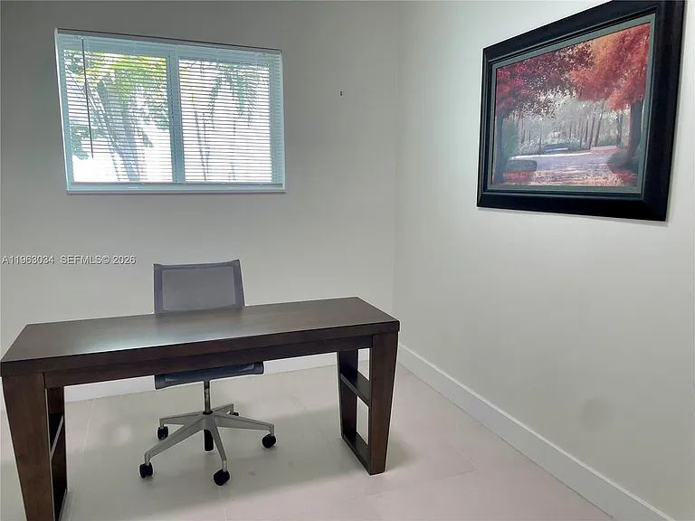 5352 Orduna Dr #0 — Photo 12